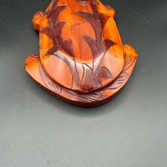 Vintage 1980s Hand Carved Wooden Frog Trinket Box from Aruba - Picture 3 of 7